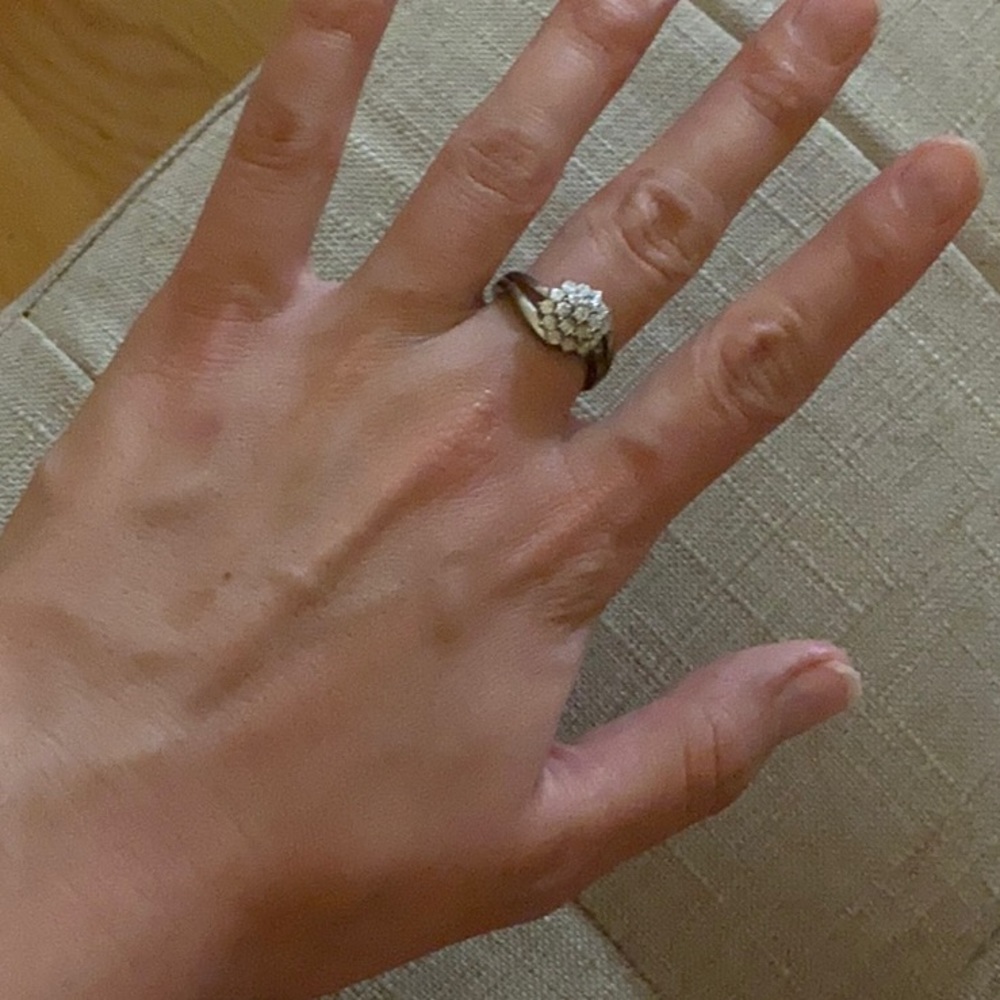 Diamond ring - Picture 2 of 4